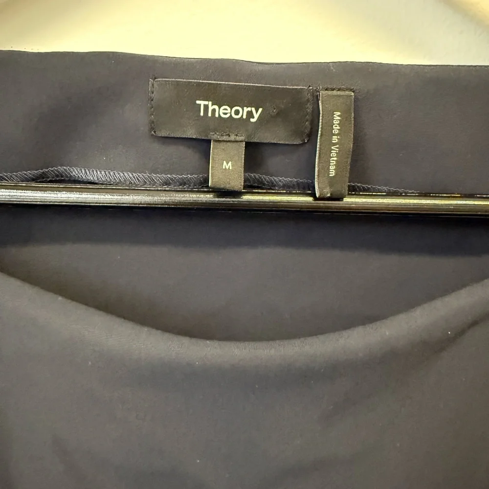 Theory Square Neck Tank Top Women's 
Navy Precision Ponte Sleeveless - Picture 8 of 8